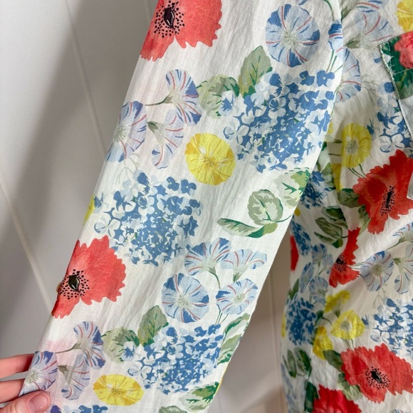 Laura Ashley Cotton Button Down Shirt Lightweight Floral Hydrangeas Spring Sz 12 - Picture 4 of 5